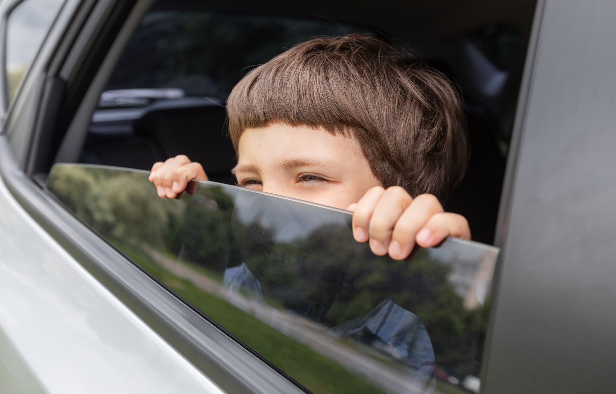 Consecuencias de dejar al niño dentro del auto