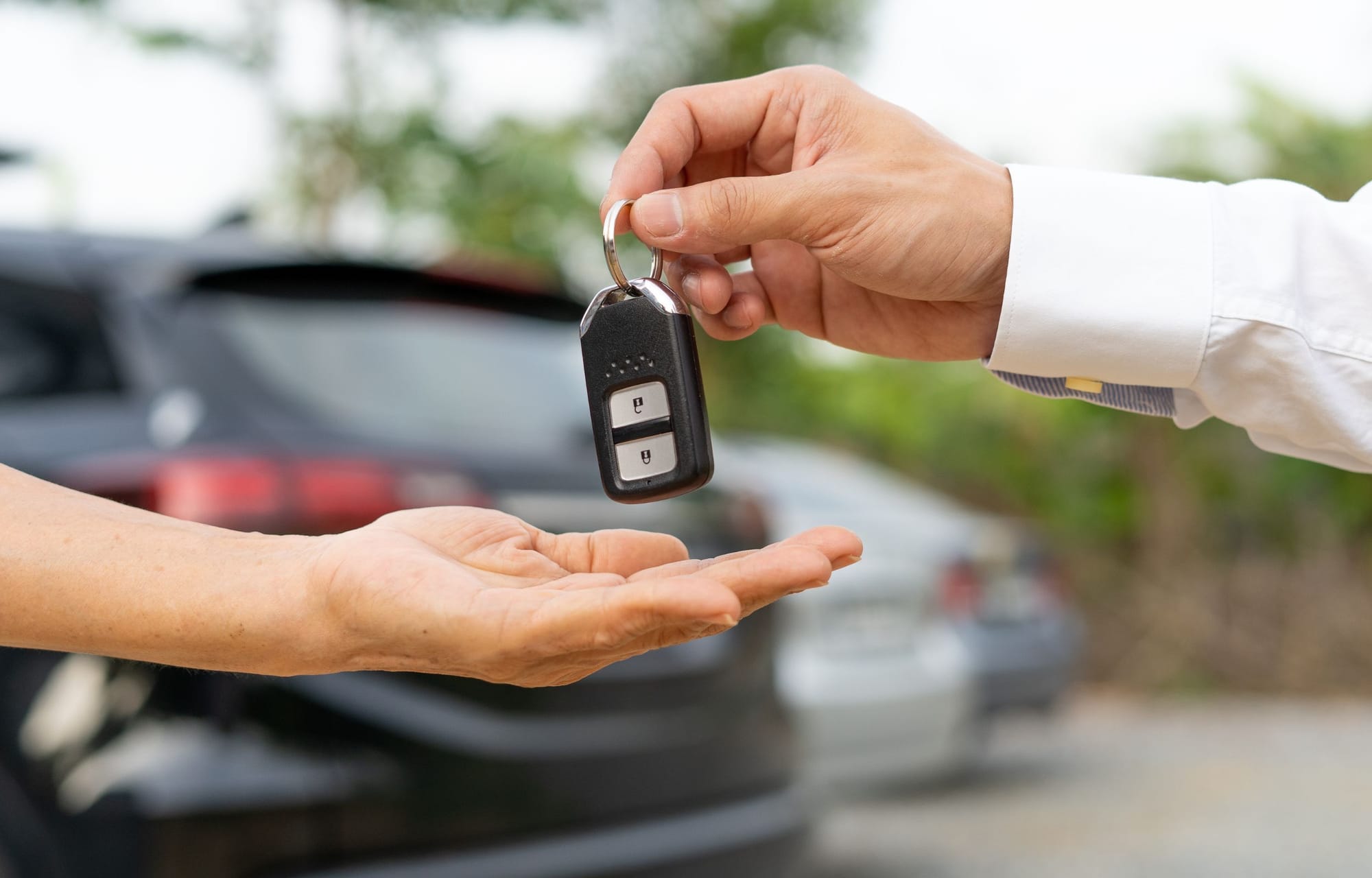 ¿Es posible transferir un auto sin título de propiedad?