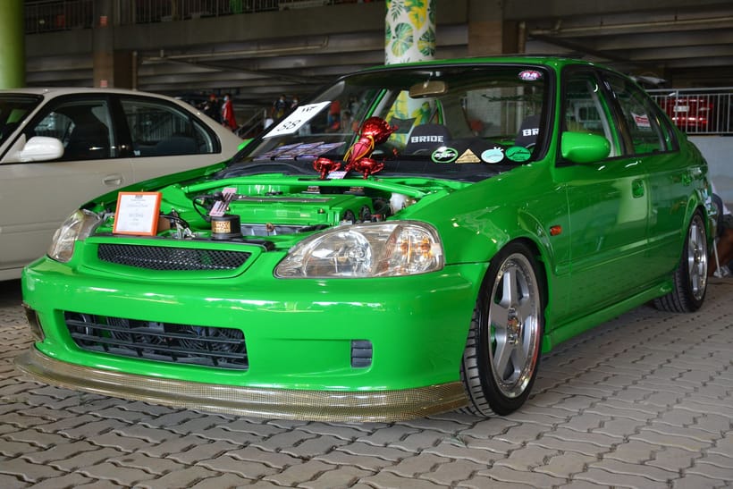 El seguro de auto, ¿cubre las modificaciones de un carro?
