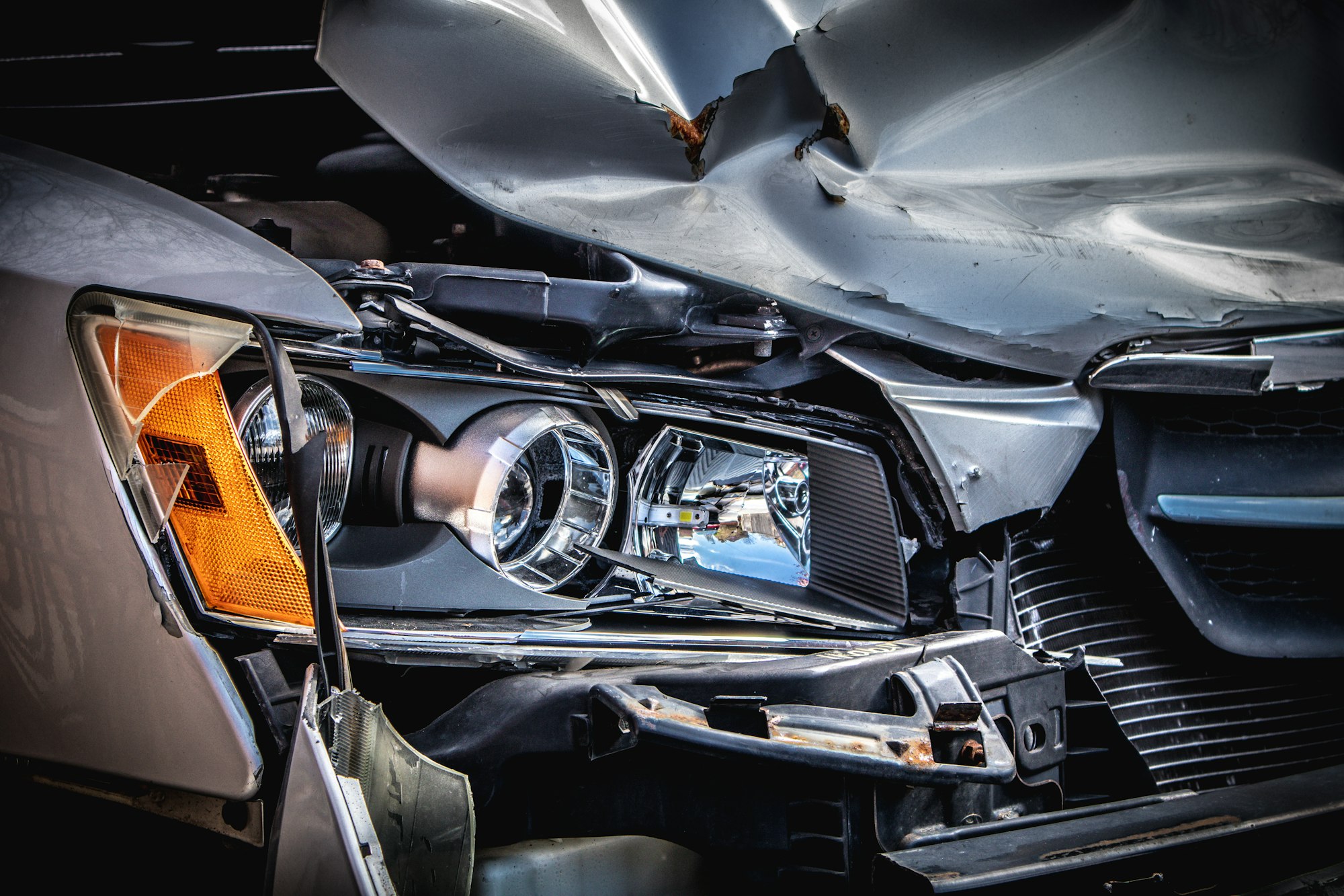 ¿Si tengo un accidente, va a subir mi costo de prima de seguro de auto?